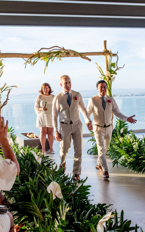 Modern, Elegant White Rooftop Wedding in Puerto Vallarta